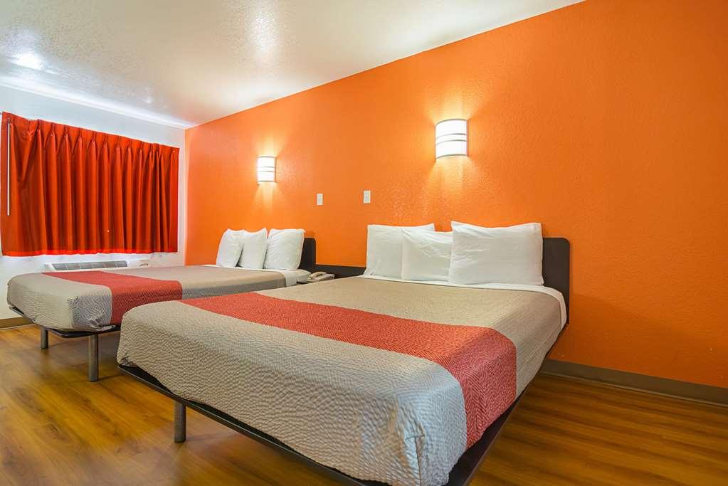 Motel 6 Chandler Prado del Sol Room photo